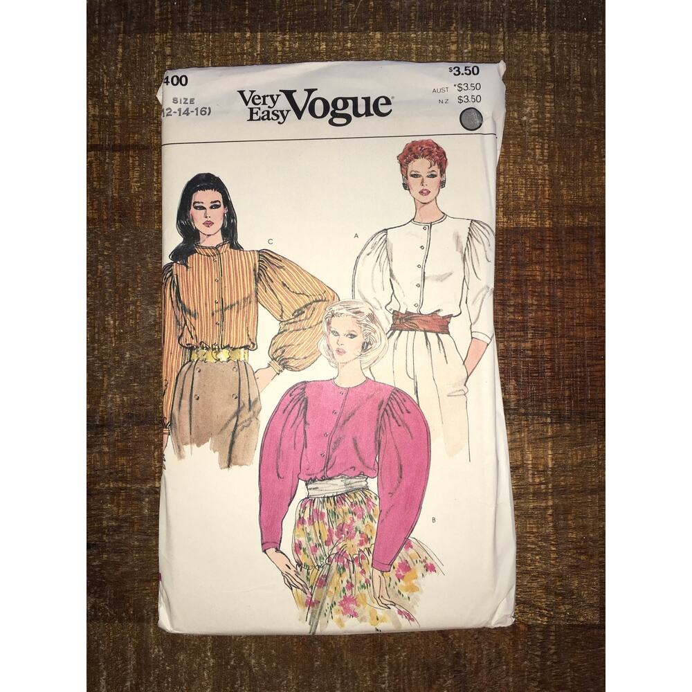 Very Easy Vogue Sewing Pattern 8400 Misses Blouse Puff Sleeve 1980s 12-16 UNCUT